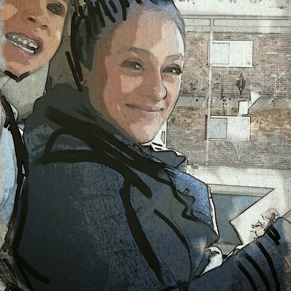 Meet your Posher, Amparo